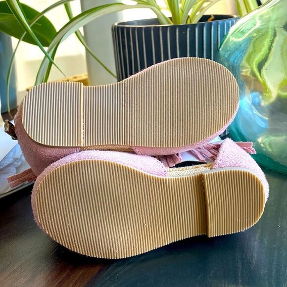 NWOT JoyFolie Fennah in Rose Pink Sandals Fringes Boho Gladiator Flats Pastel 5 - Picture 3 of 10